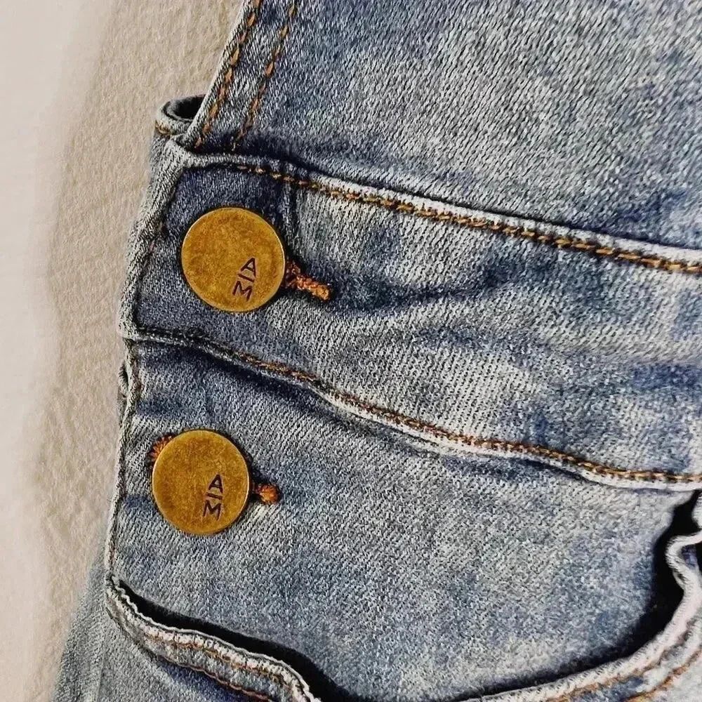 Ashley Mason Women's Acid Wash Denim Overall Shorts Country Western Size L - Picture 4 of 7